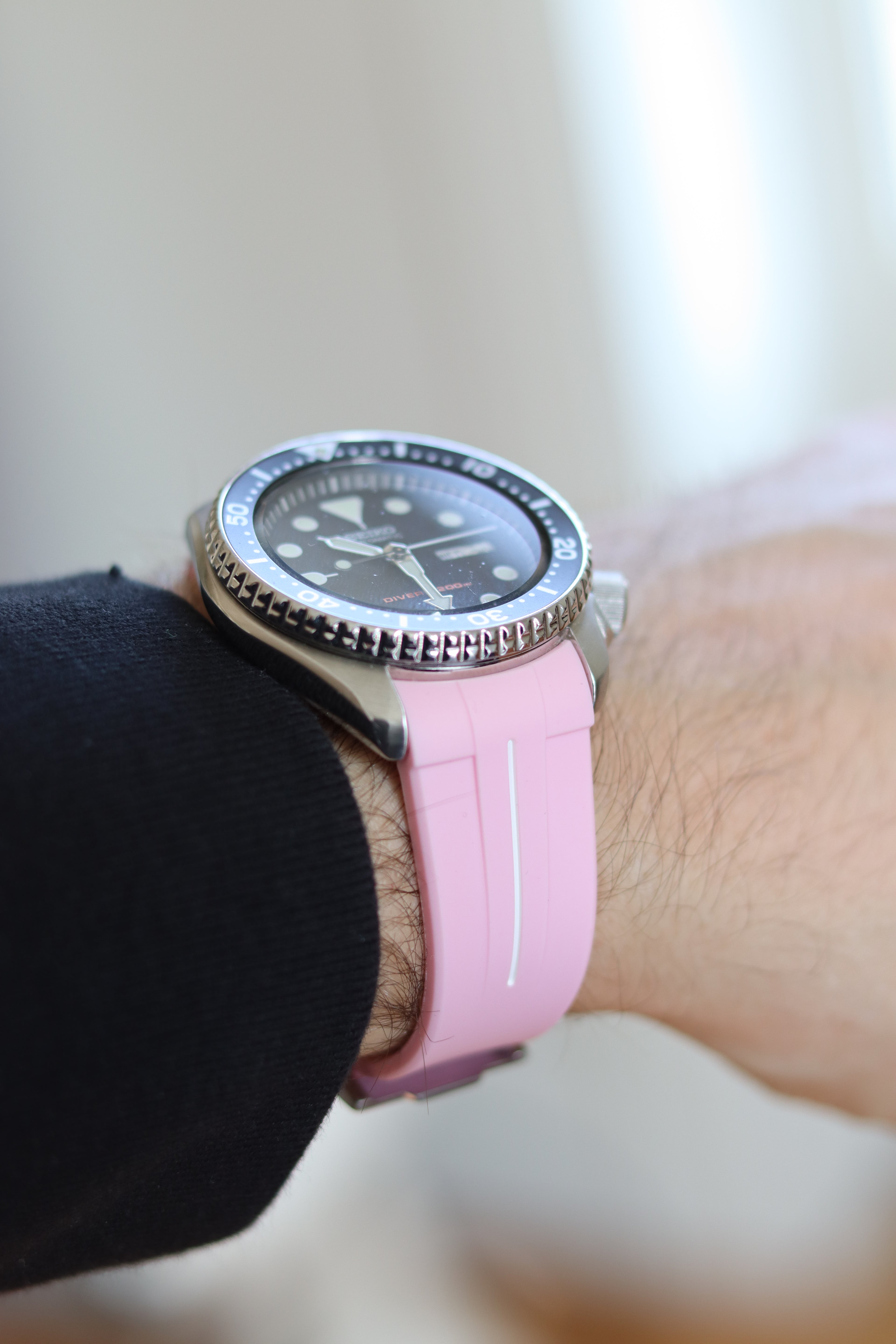 Gummirem Curved 22mm Rosa/hvit