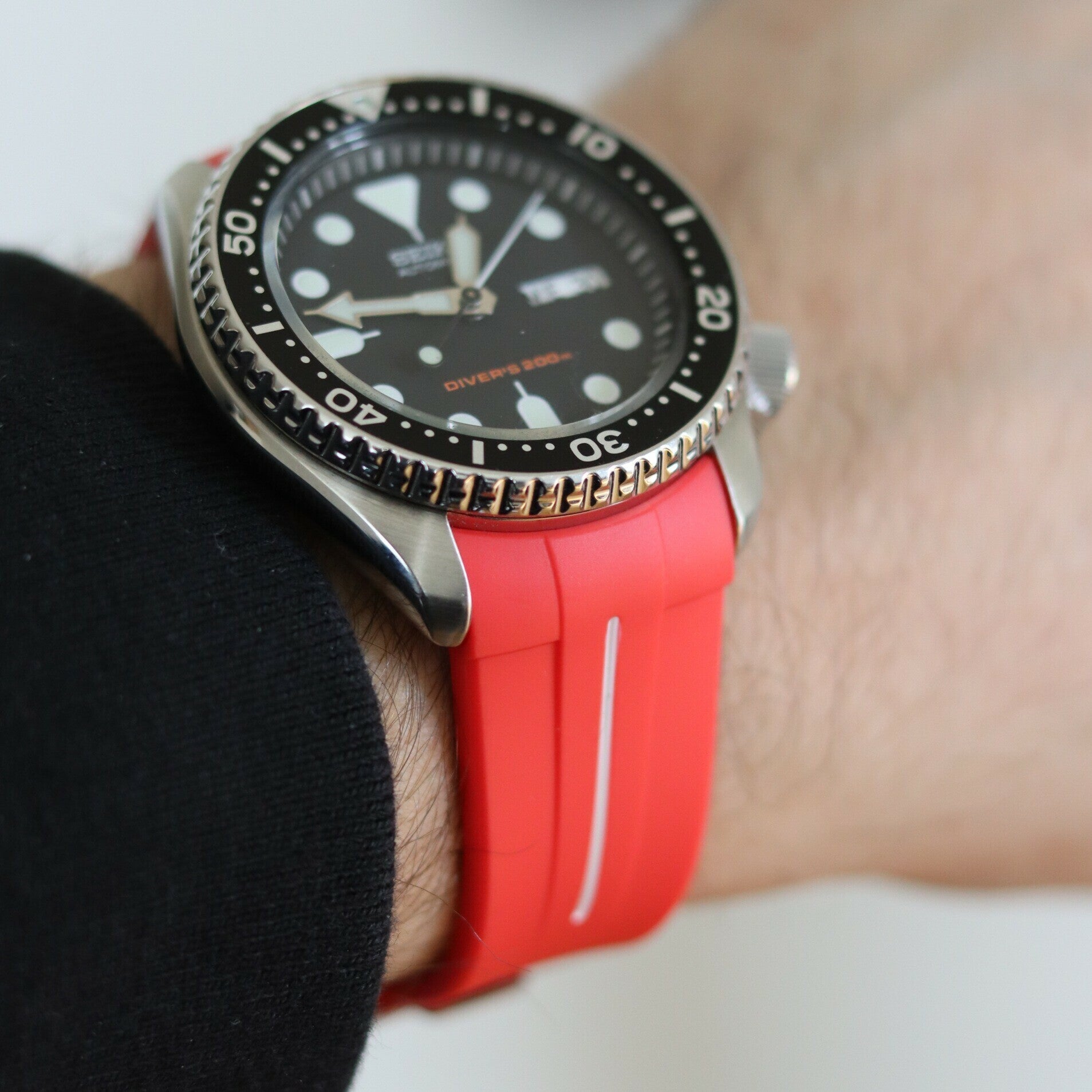 Gummirem Curved 22mm Rød/hvit