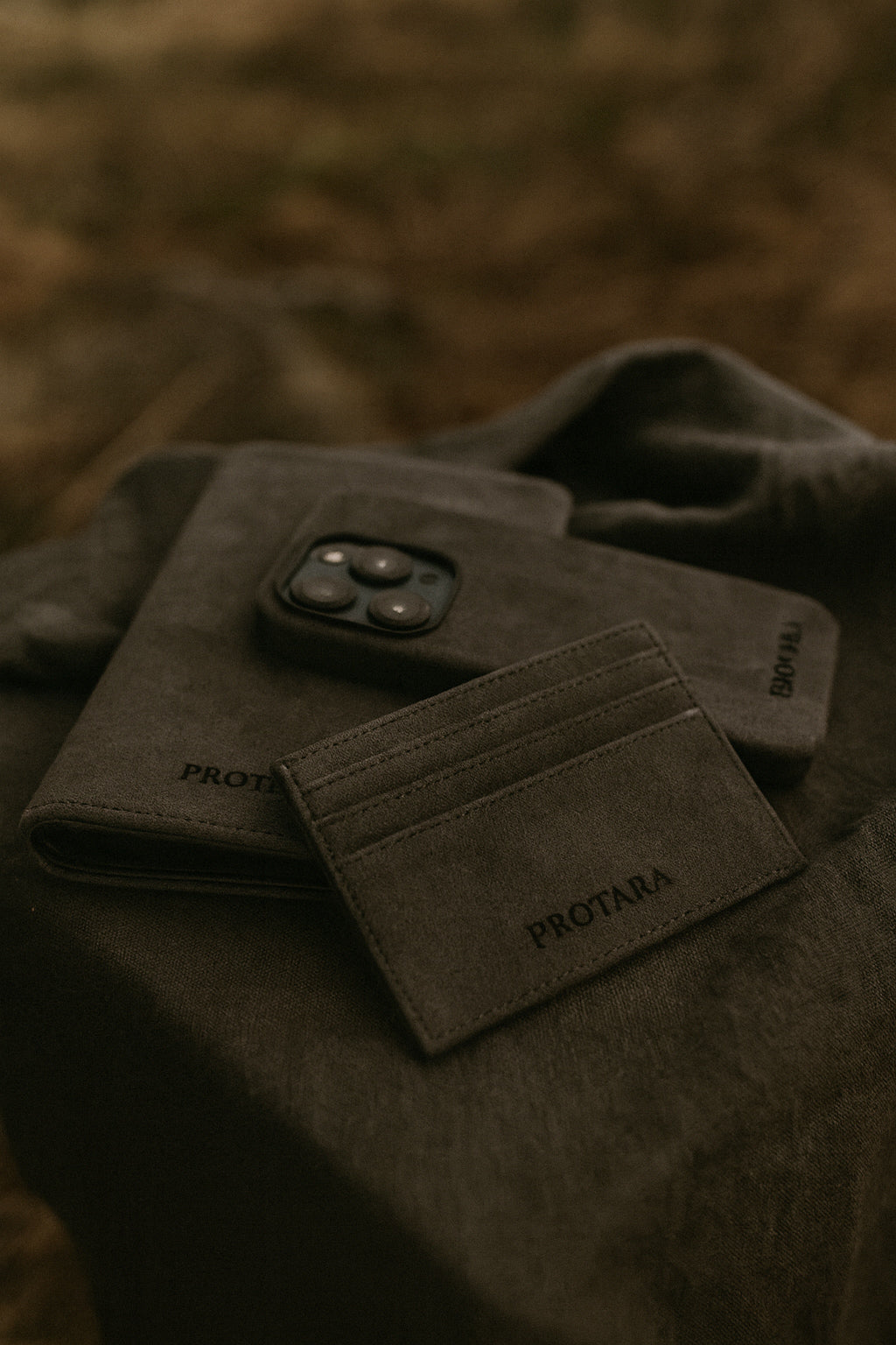 PROTARA Alcantara Kortholder - Midnight Jet Black